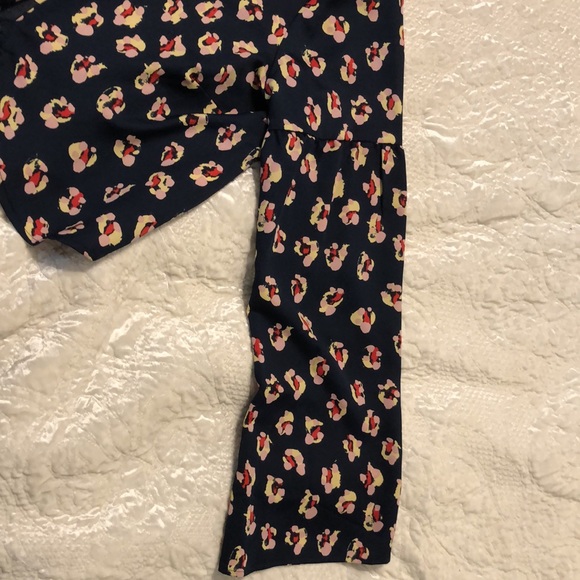 BCBG Flowy BOHO Top TIe Front - Picture 6 of 9